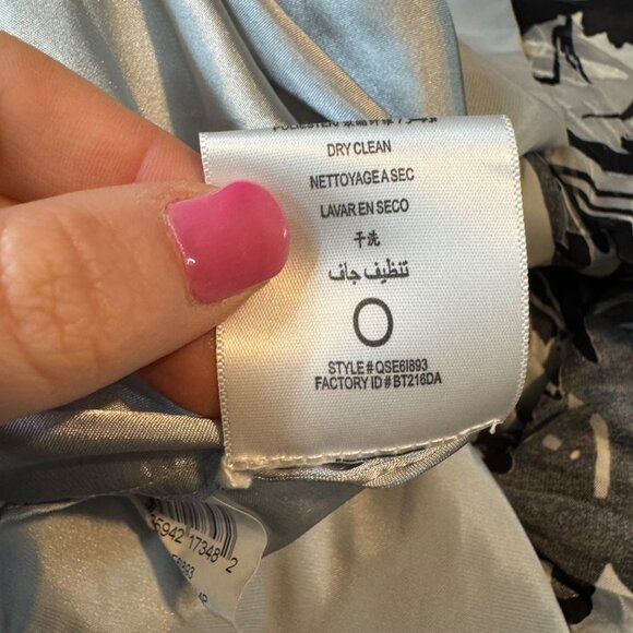 BCBGMaxAzria Maxi Dress Evening Gown Black White Strapless Silk Beaded Size 4P - Picture 9 of 15